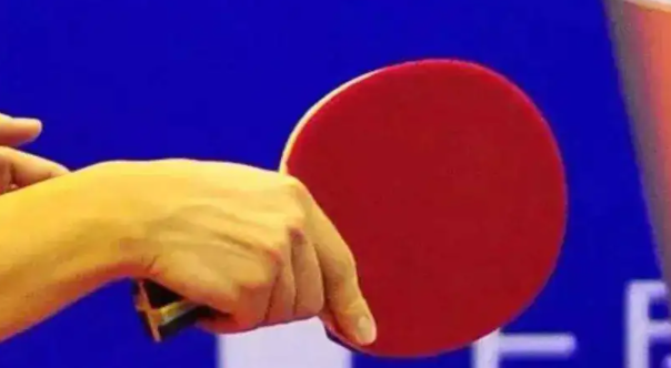 乒乓球培训班哪家好.png 乒乓球培训班哪家好.png